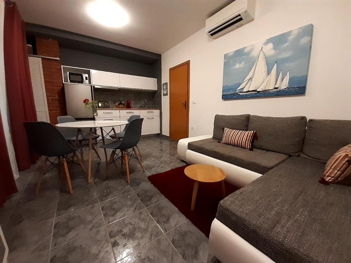 Solis Adriaticum Apartments Jasenice  Bagian luar foto